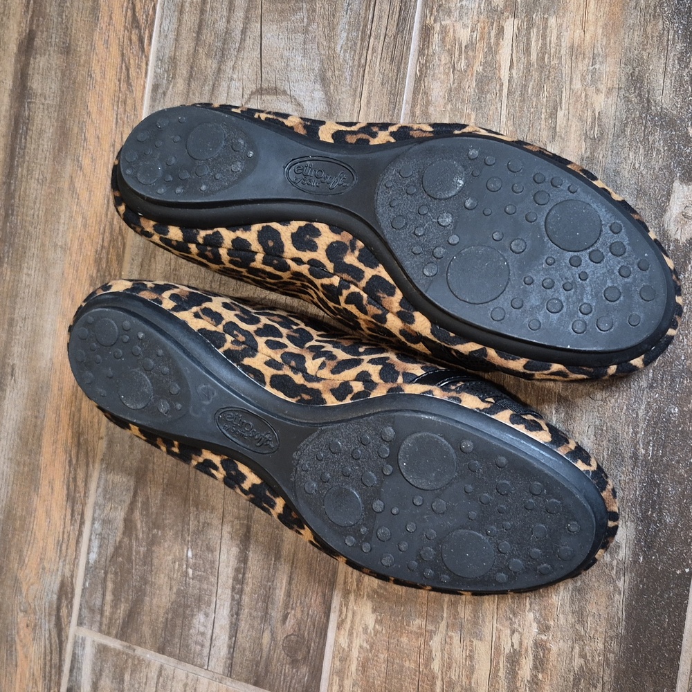7/7.5 EuroSoft by Sofft Shainna Animal Print Comfy Ballet Flats - Picture 9 of 11